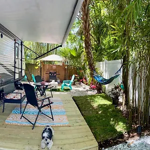 Apartment Rv Camper Paradise On The Wheels In Clearwater Beaches, Largo